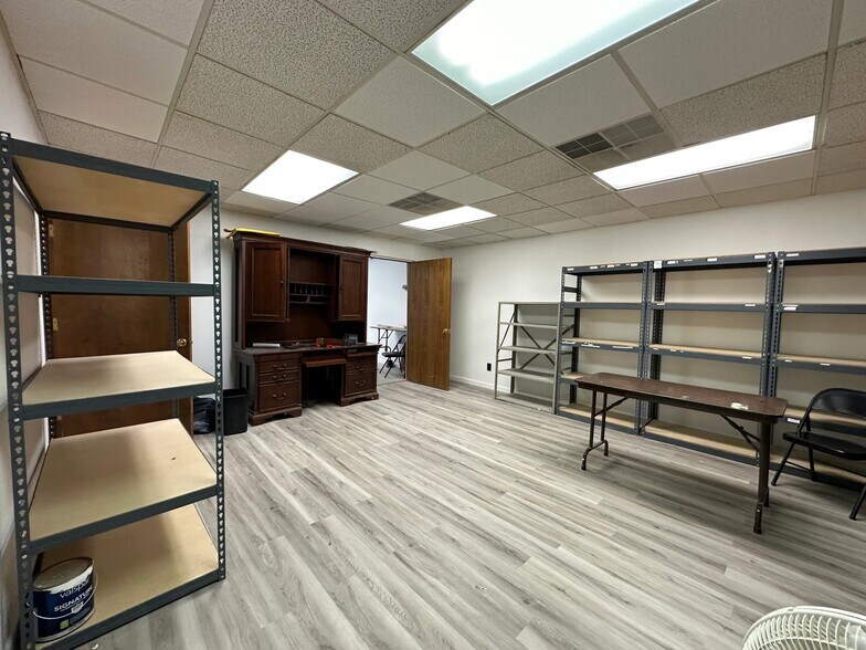 More Photos Of 3305 W Interstate 20, Midland Office For Lease