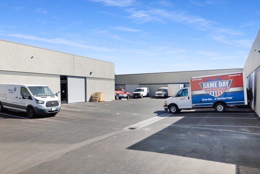 More Photos Of 9765 Clairemont Mesa Blvd, San Diego Light Manufacturing For Lease