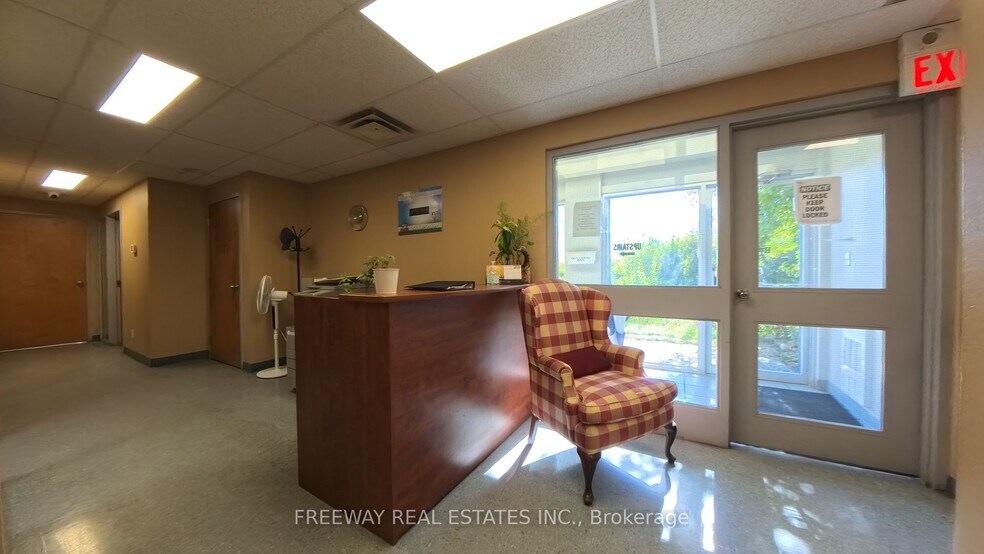 More Photos Of 35 Sharp Rd, Brantford Warehouse For Sale