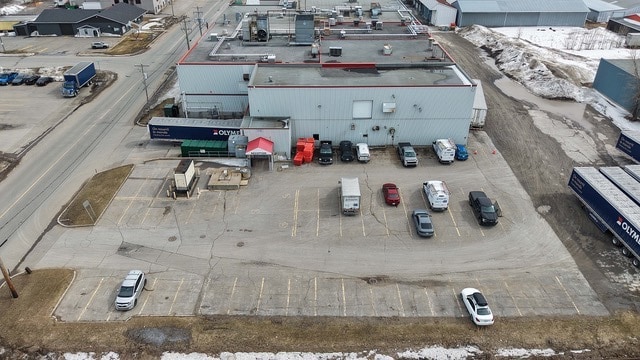 More Photos Of 521 Rue Des Érables, Trois-Rivières Manufacturing For Sale