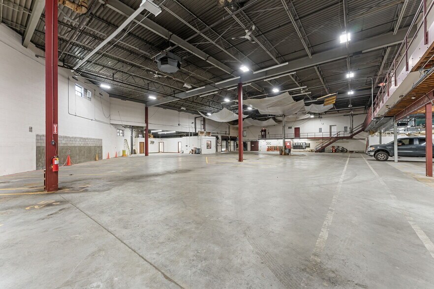 More Photos Of 510 E 2nd St, South Boston Warehouse For Lease