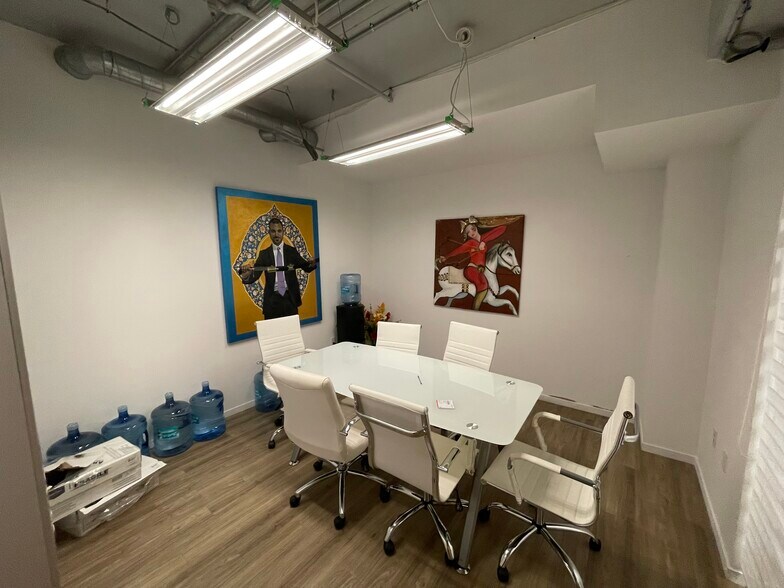 More Photos Of 14 NE 1st Ave, Miami Office For Sale