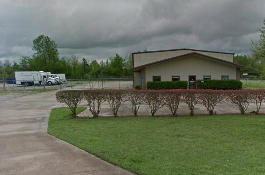 More Photos Of 3900 Industrial Cir, Bossier City Warehouse For Lease