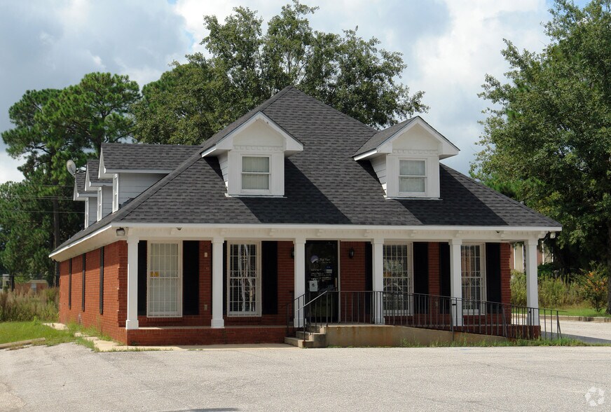 More Photos Of 4313 Downtowner Loop S, Mobile Bank For Sale