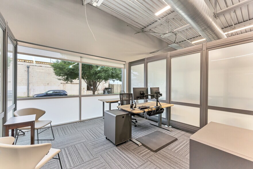 More Photos Of 201 N Rupert St, Fort Worth Office For Lease