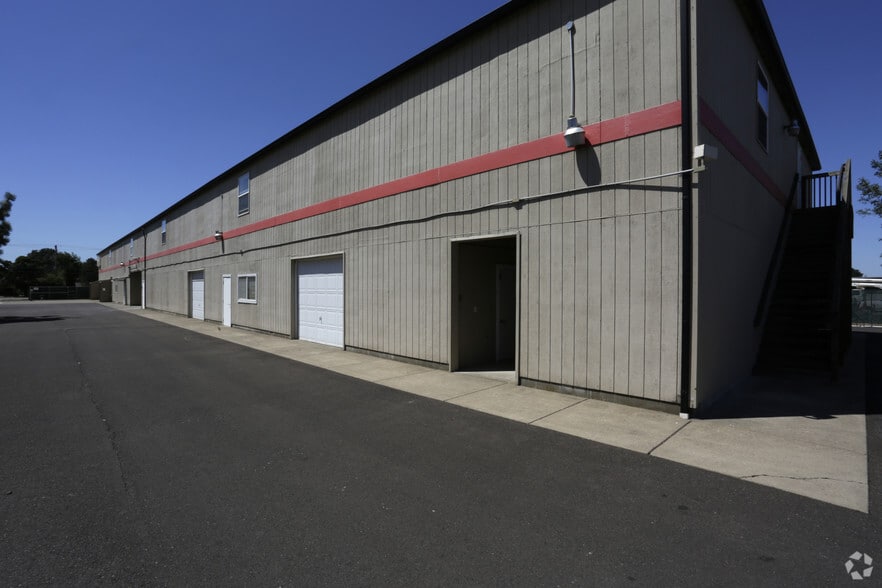 More Photos Of 33845 E 99 Hwy, Tangent Self Storage For Sale