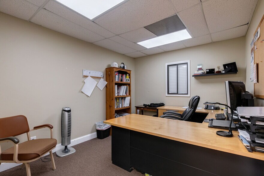 More Photos Of 328 Commerce Blvd, Bogart Warehouse For Sale