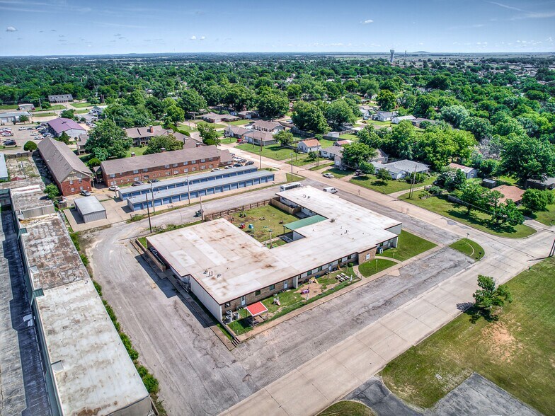 Primary Photo Of 3838 State St, Bartlesville General Retail For Sale