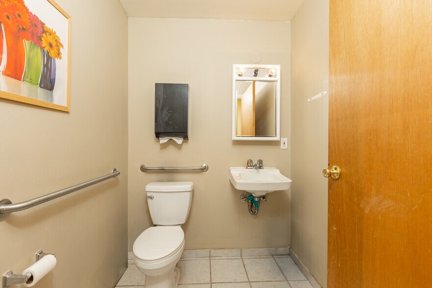 More Photos Of 501 William Floyd Pky, Shirley Office For Lease