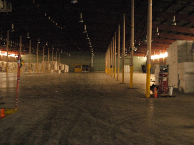More Photos Of 1 West Fork St, Clarksburg Warehouse For Lease