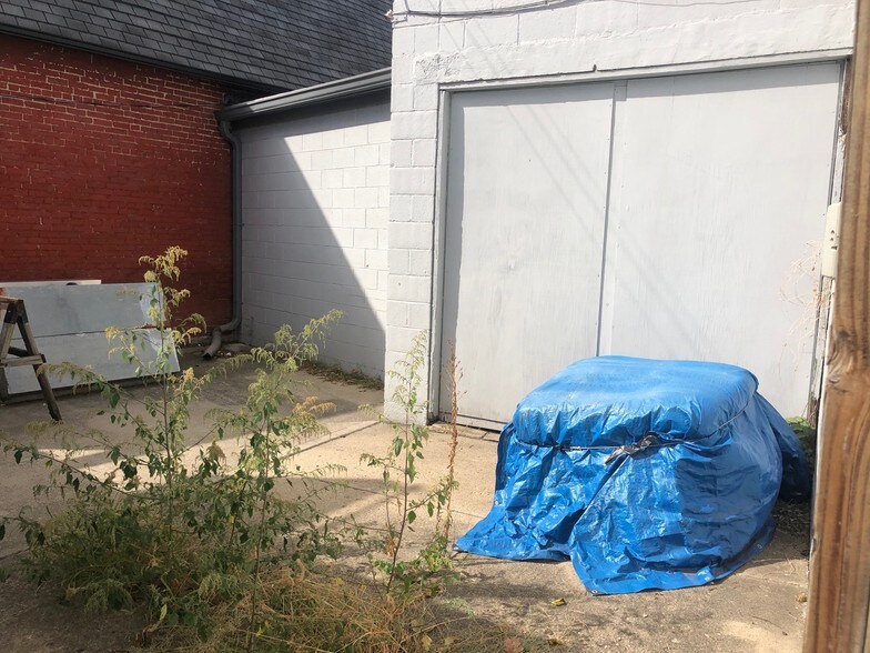 More Photos Of 781 S Front St, Columbus Storefront For Lease