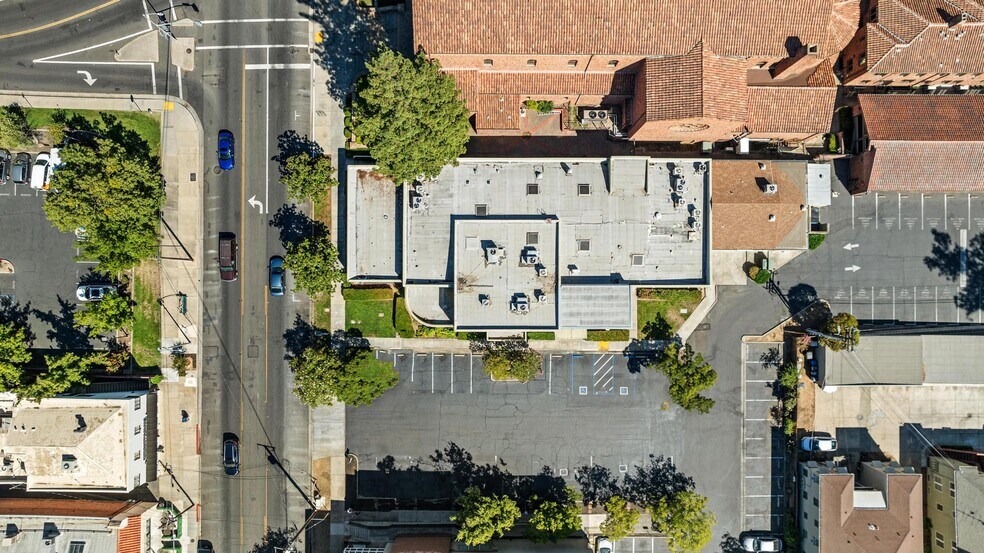 More Photos Of 3810 J St, Sacramento Medical For Lease