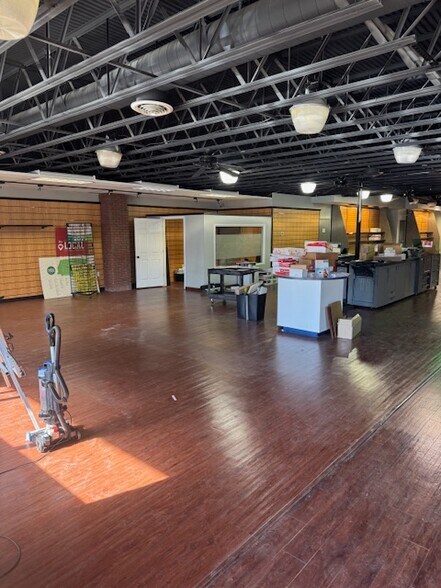 More Photos Of 5960 Atlanta Hwy, Alpharetta Storefront Retail Office For Sale
