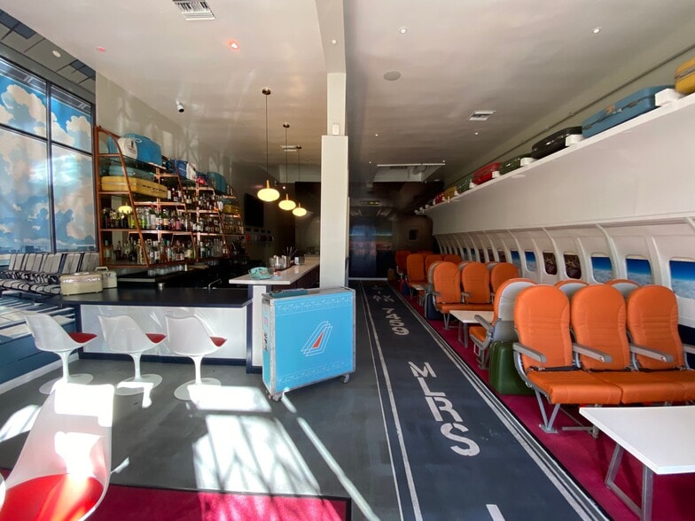 More Photos Of 7459 Melrose Ave, Los Angeles Restaurant For Lease