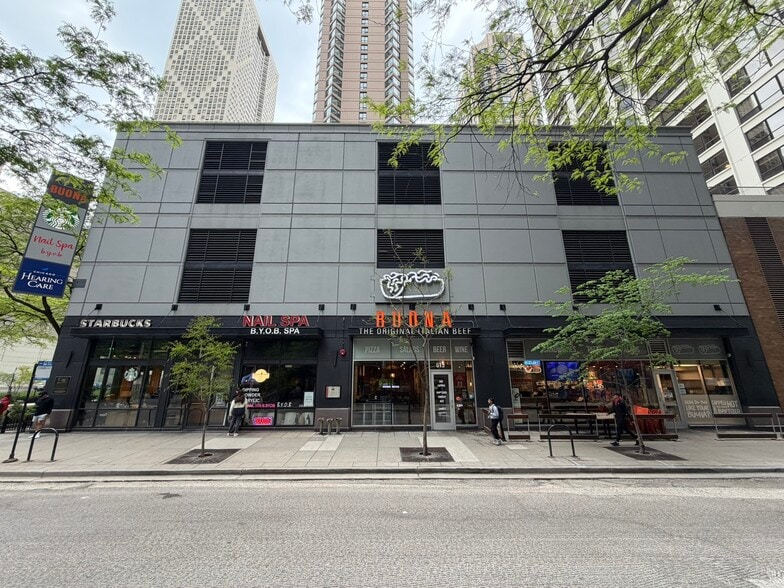 More Photos Of 401 E Ontario St, Chicago Apartments For Lease