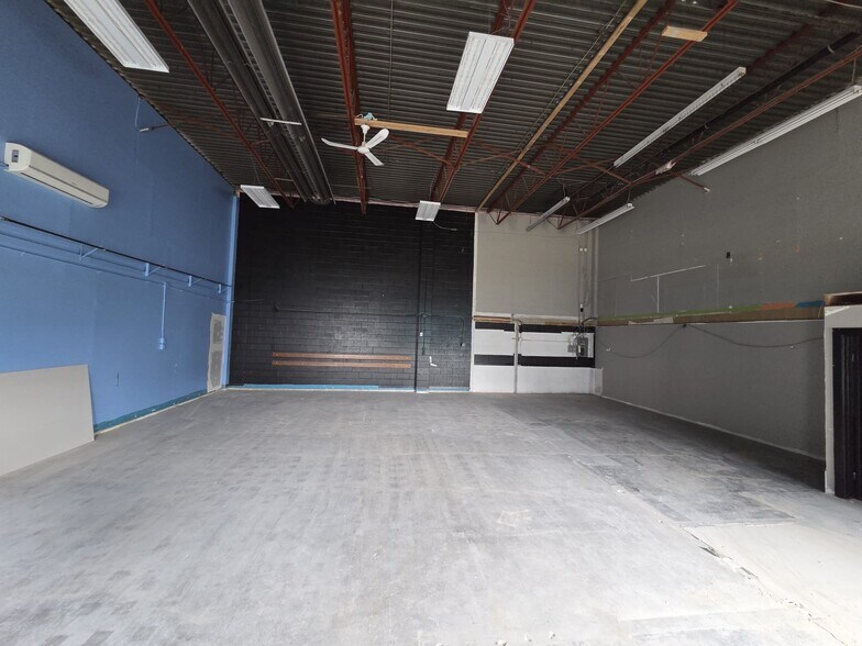 More Photos Of 20111-20121 Industrial Ave, Langley Warehouse For Lease