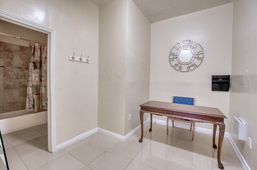 More Photos Of 11123 S Western Ave, Los Angeles Religious Facility For Sale