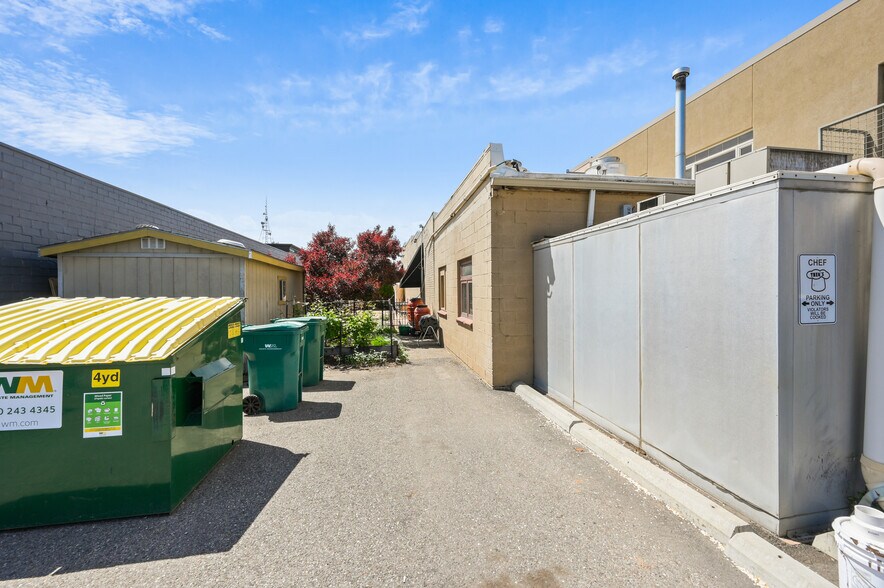 More Photos Of 626 Rood Ave, Grand Junction Restaurant For Sale