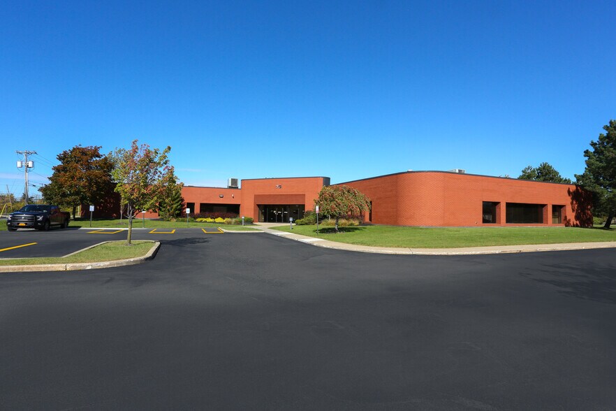 More Photos Of 75 Earhart Dr, Amherst Unknown For Lease