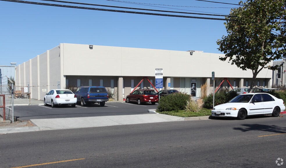 More Photos Of 1320 Willow Rd, Menlo Park Unknown For Lease