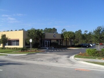 More Photos Of 8623 Commodity Cir, Orlando Flex For Lease
