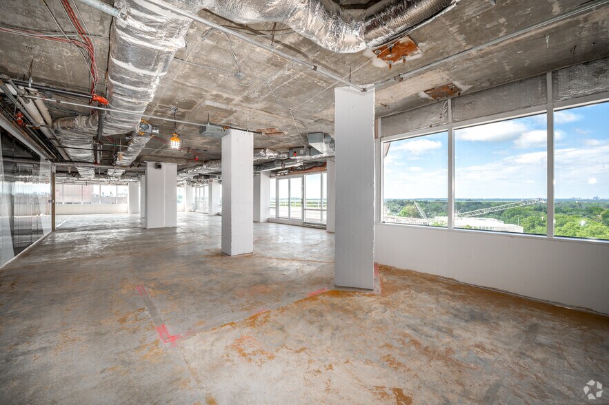 More Photos Of 5335 Wisconsin Ave NW, Washington Office For Lease