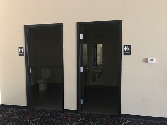 More Photos Of N Cave Creek Rd, Phoenix Freestanding For Lease