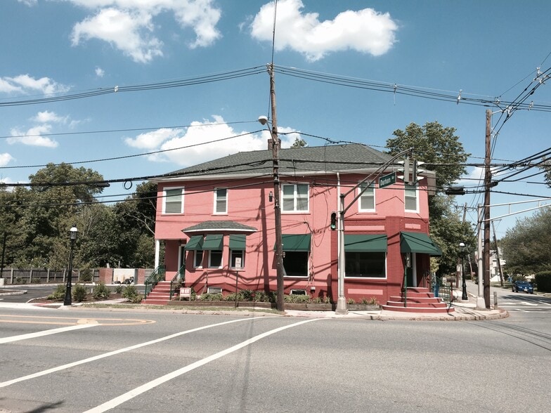 More Photos Of 136-140 Durham Ave, Metuchen Storefront Retail Residential For Lease