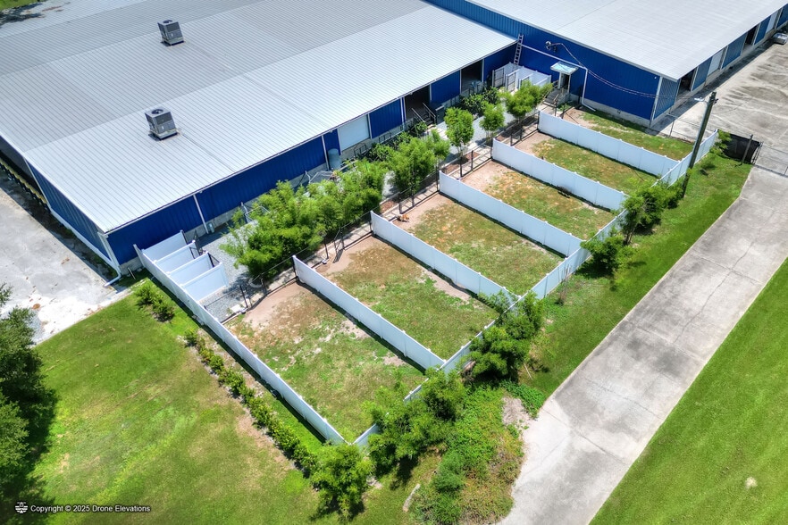 More Photos Of 3701 E Trapnell Rd, Plant City Distribution For Sale