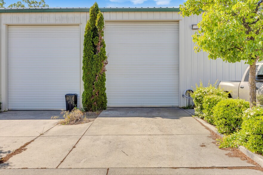 More Photos Of 18855 Microtronics, Sonora Industrial For Sale