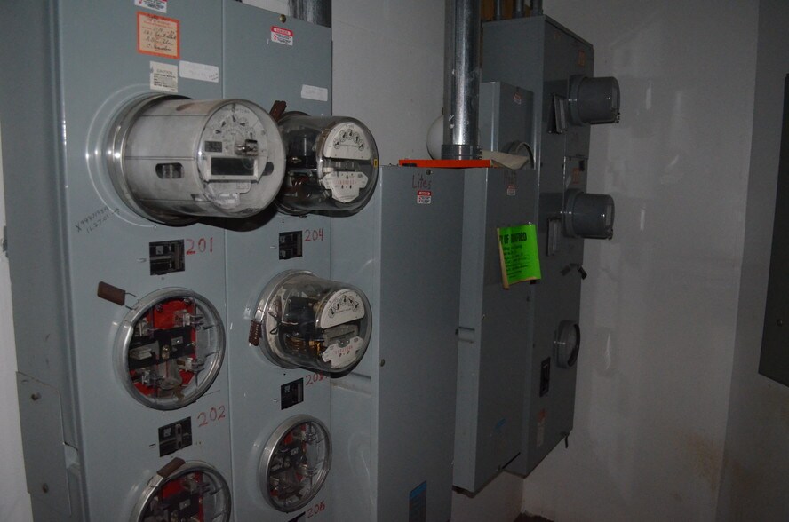 More Photos Of 721 E State St, Rockford, Rockford Apartments For Sale