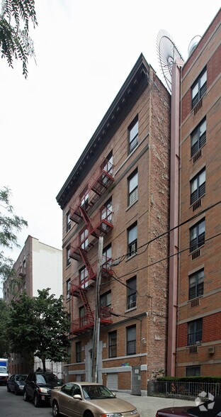 More Photos Of 2114 Daly Ave, Bronx Apartments For Sale