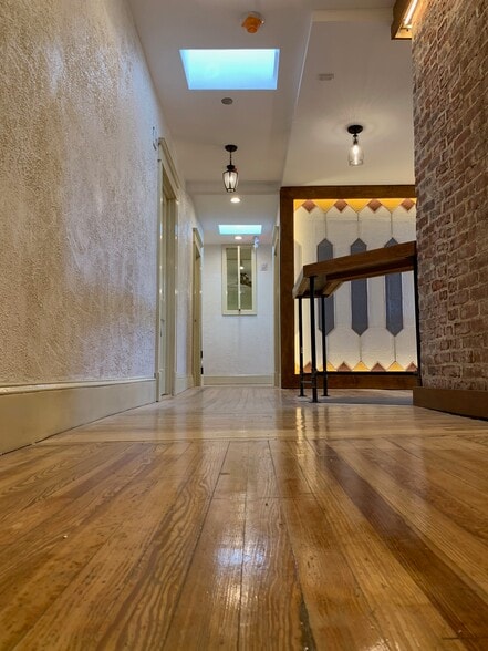 More Photos Of 251 Post Ave, Westbury Storefront Retail Office For Lease