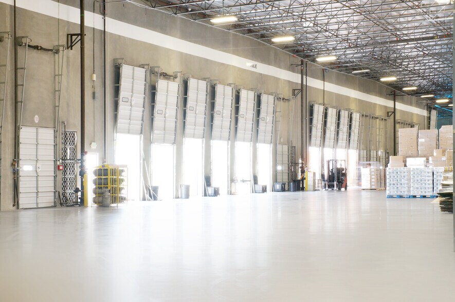 More Photos Of 10681 Production Ave, Fontana Distribution For Lease