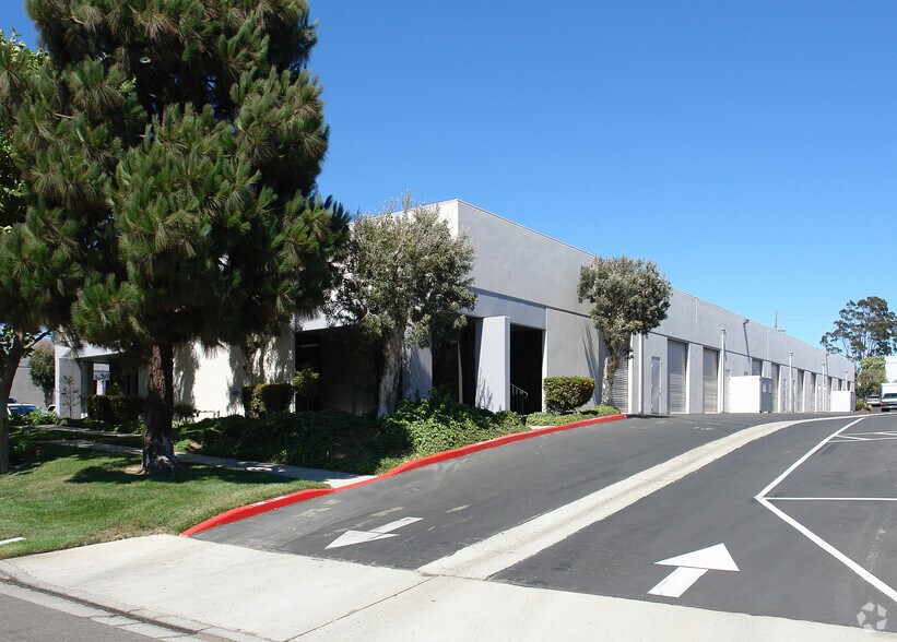Primary Photo Of 1932 Eastman Ave, Ventura Warehouse For Lease