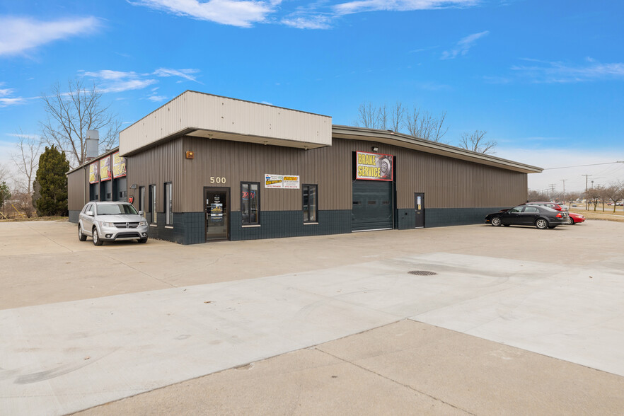 Primary Photo Of 500 E Huron Blvd, Marysville Auto Repair For Sale