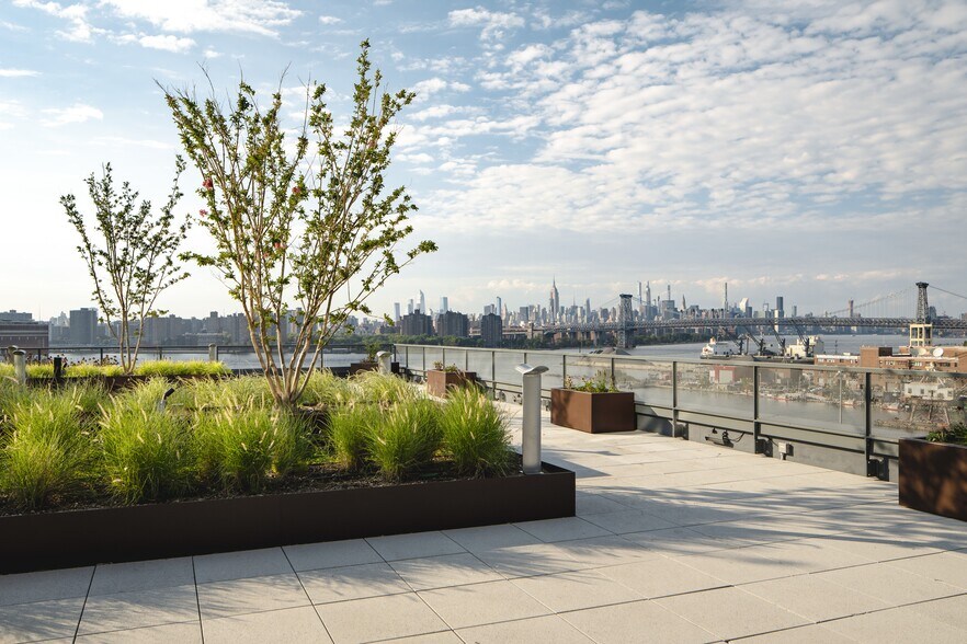 More Photos Of 63 Flushing Ave, Brooklyn Coworking Space