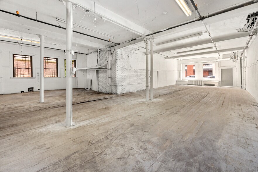 More Photos Of 133 N Washington St, Boston Storefront For Sale