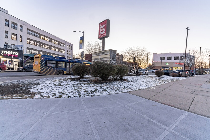 More Photos Of 132-40 Metropolitan Ave, Jamaica Storefront Retail Office For Lease