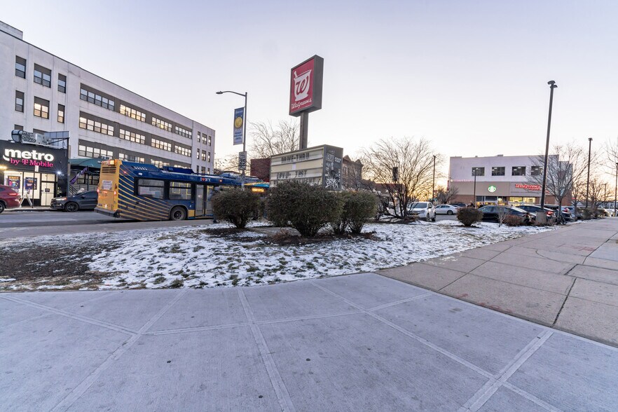 More Photos Of 132-40 Metropolitan Ave, Jamaica Storefront Retail Office For Lease