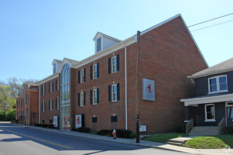 More Photos Of 1707 Division St, Nashville Office For Sale