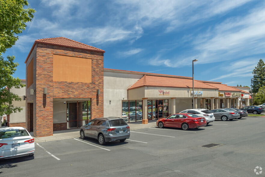 Primary Photo Of 302-324 S Lexington Dr, Folsom Storefront For Lease