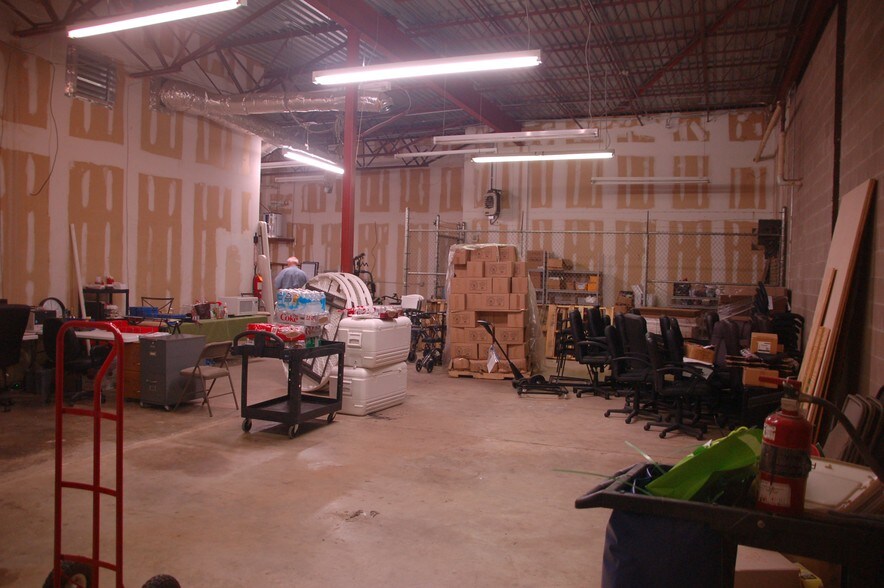 More Photos Of 2315-2319 Texas Blvd, Texarkana Storefront For Sale