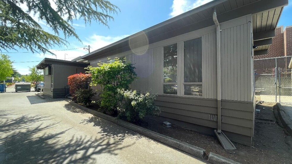 More Photos Of 3715 Factoria Blvd SE, Bellevue Office For Lease