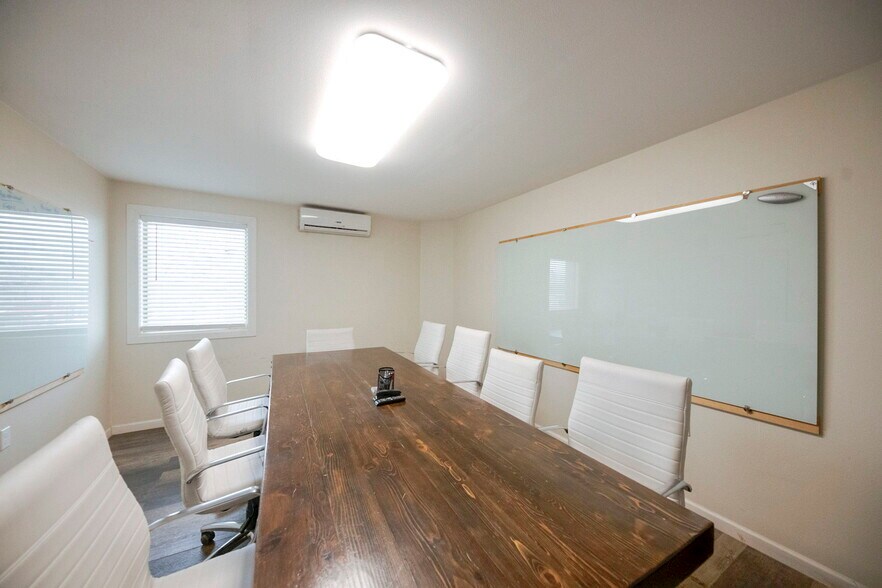 More Photos Of 2419 W Murphy St, Odessa Truck Terminal For Sale