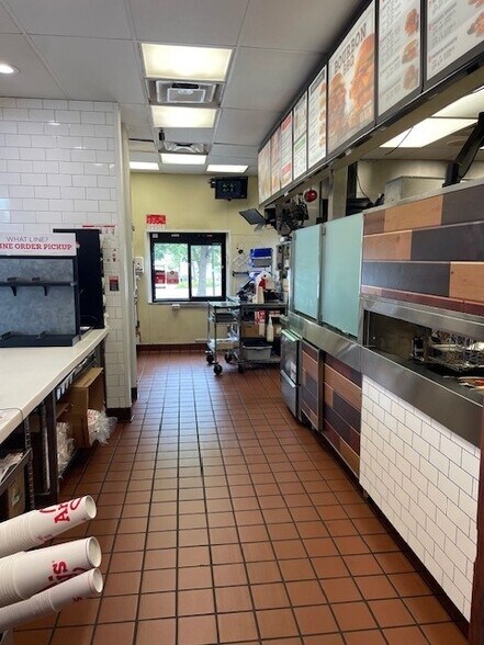 More Photos Of 10831 Promenade Ln, Manassas Fast Food For Sale