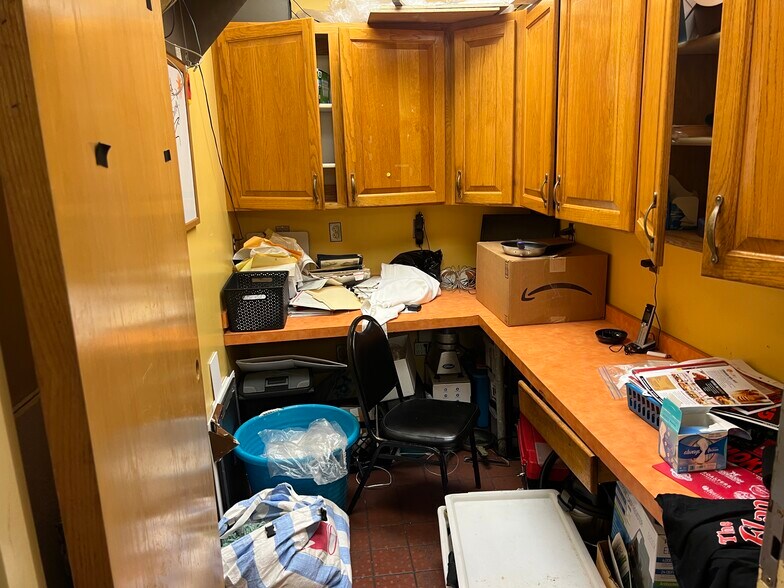 More Photos Of 1020 W Buchanan St, California Fast Food For Sale