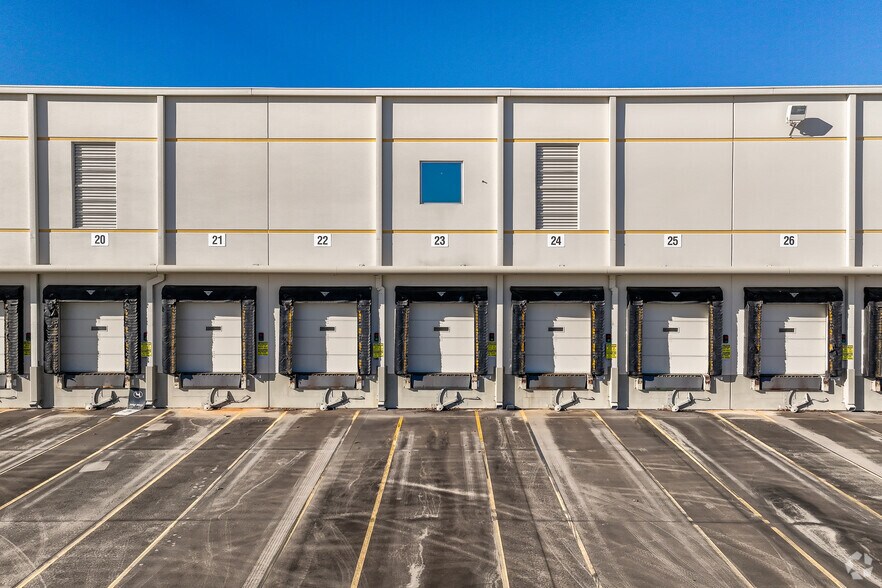 More Photos Of 580 Raco Pky, Pendergrass Industrial For Sale