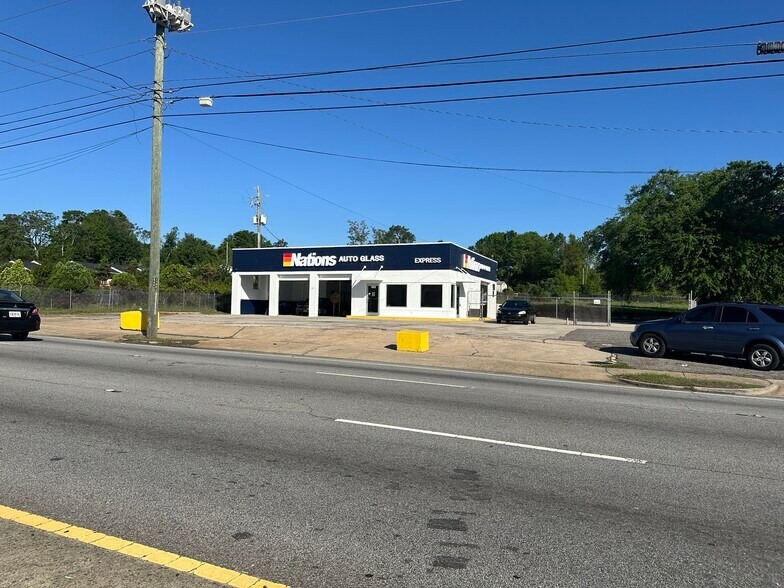 More Photos Of 3059 Deans Bridge Rd, Augusta Freestanding For Sale