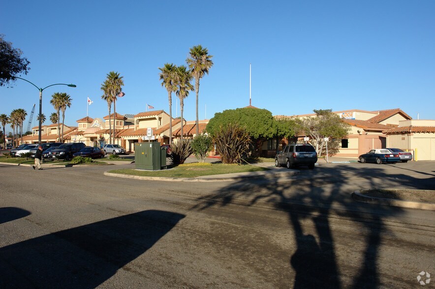 More Photos Of 2810 Harbor Blvd, Oxnard Unknown For Lease